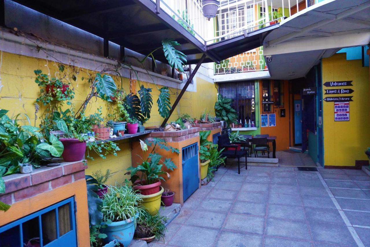 Hostal Guatefriends Guatemala-Stadt Exterior foto